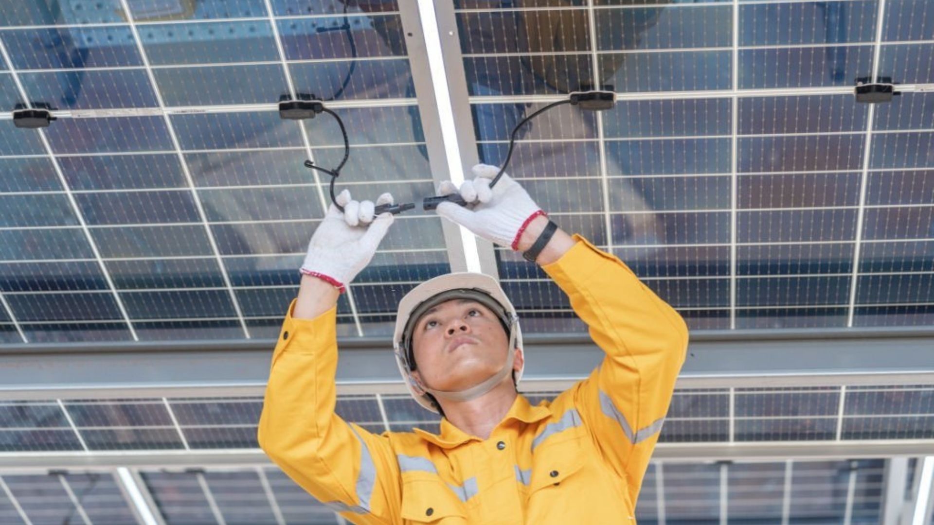 Enerji Verimliliği Artırma Yolları İşletmenizin Karbon Ayak İzini Azaltın